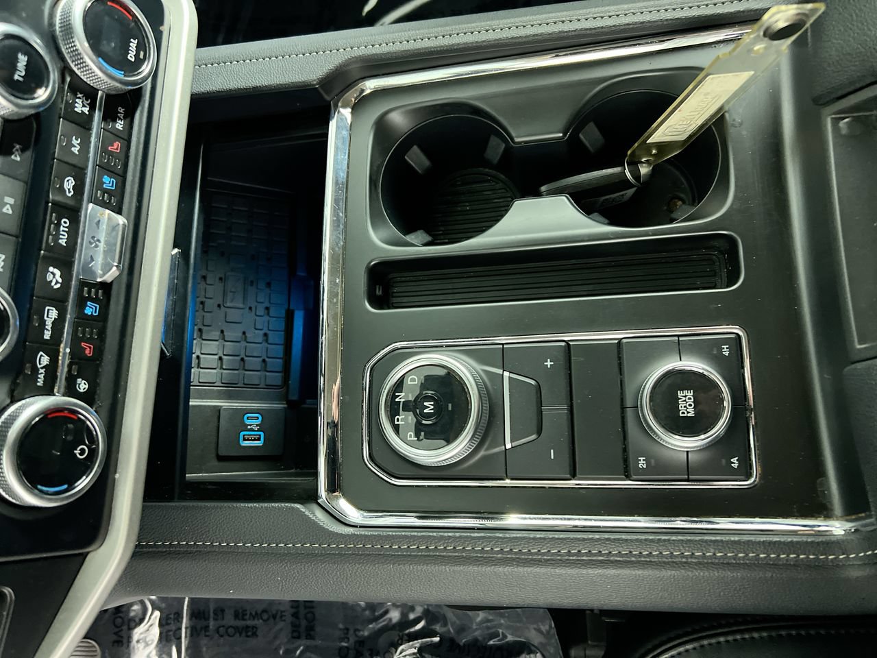 Used 2024 Ford Expedition XLT AWD/4WD image 22