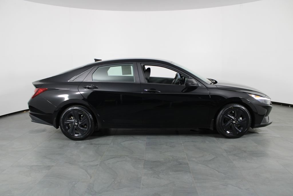 Certified 2023 Hyundai Elantra SEL image 15