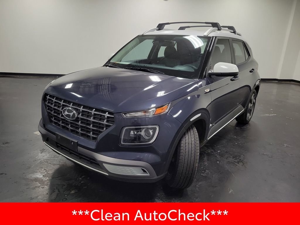 Used 2023 Hyundai Venue Limited image 4