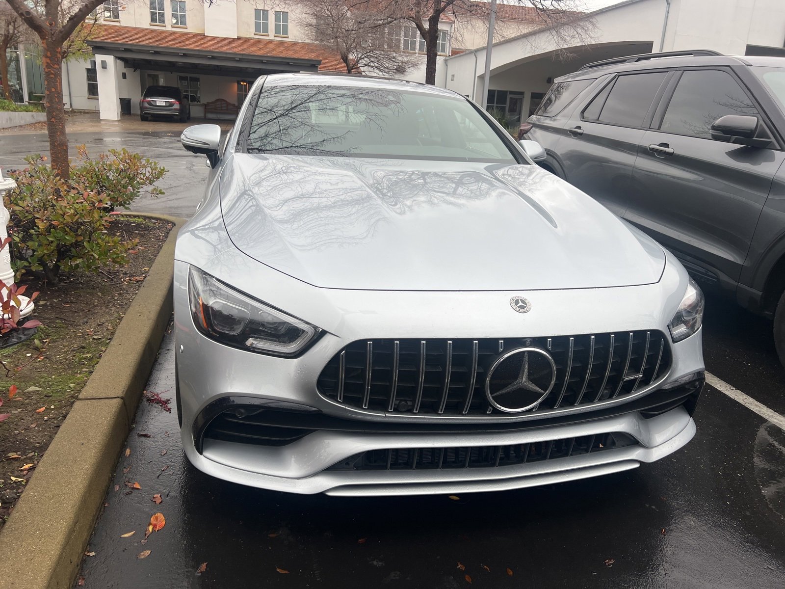 Used 2023 Mercedes-Benz AMG GT 43 image 2