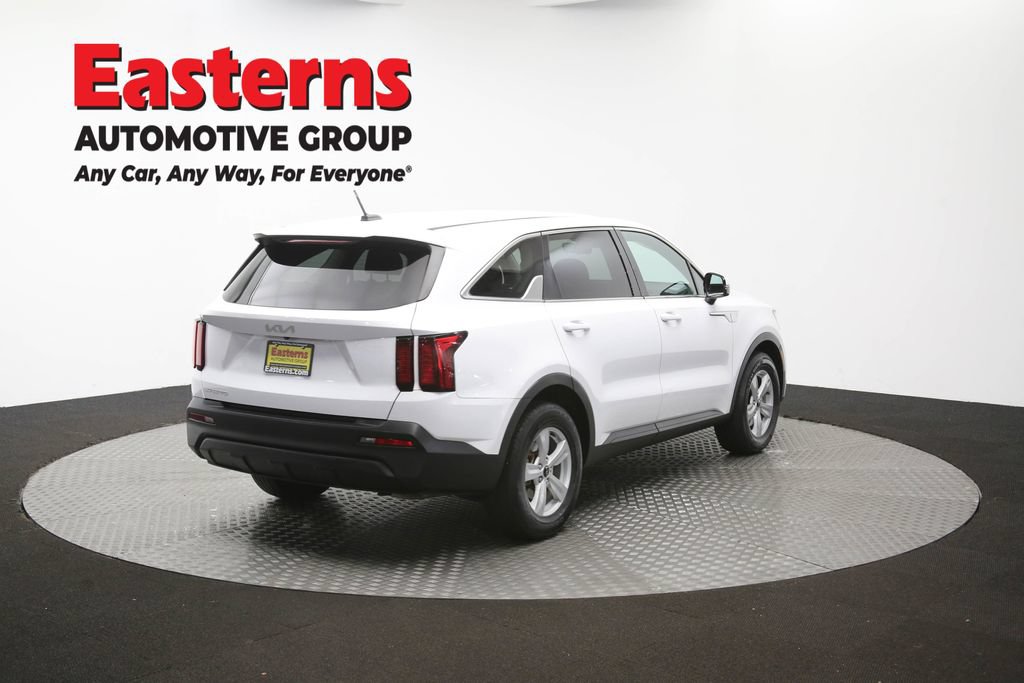 Used 2023 Kia Sorento LX FWD image 39