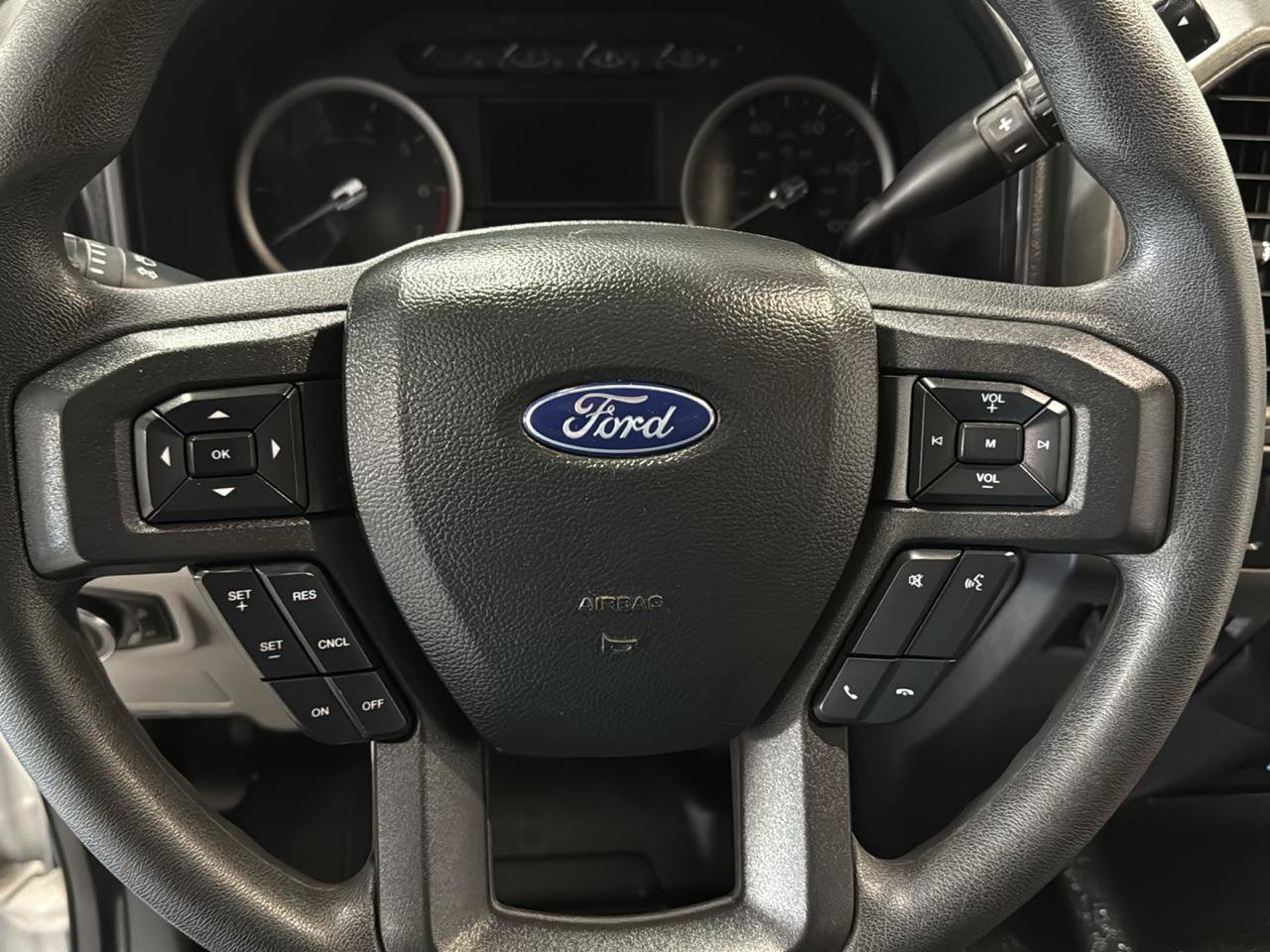 Used 2022 Ford F350 XL w/ STX Appearance Package AWD/4WD image 11