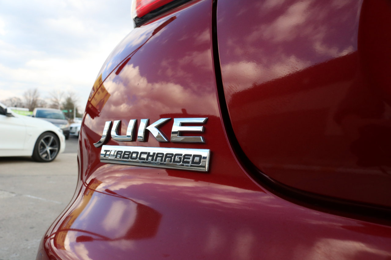 Used 2015 Nissan Juke SV w/ Cold Weather Package image 13