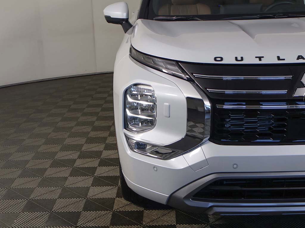 New 2026 Mitsubishi Outlander SEL image 19