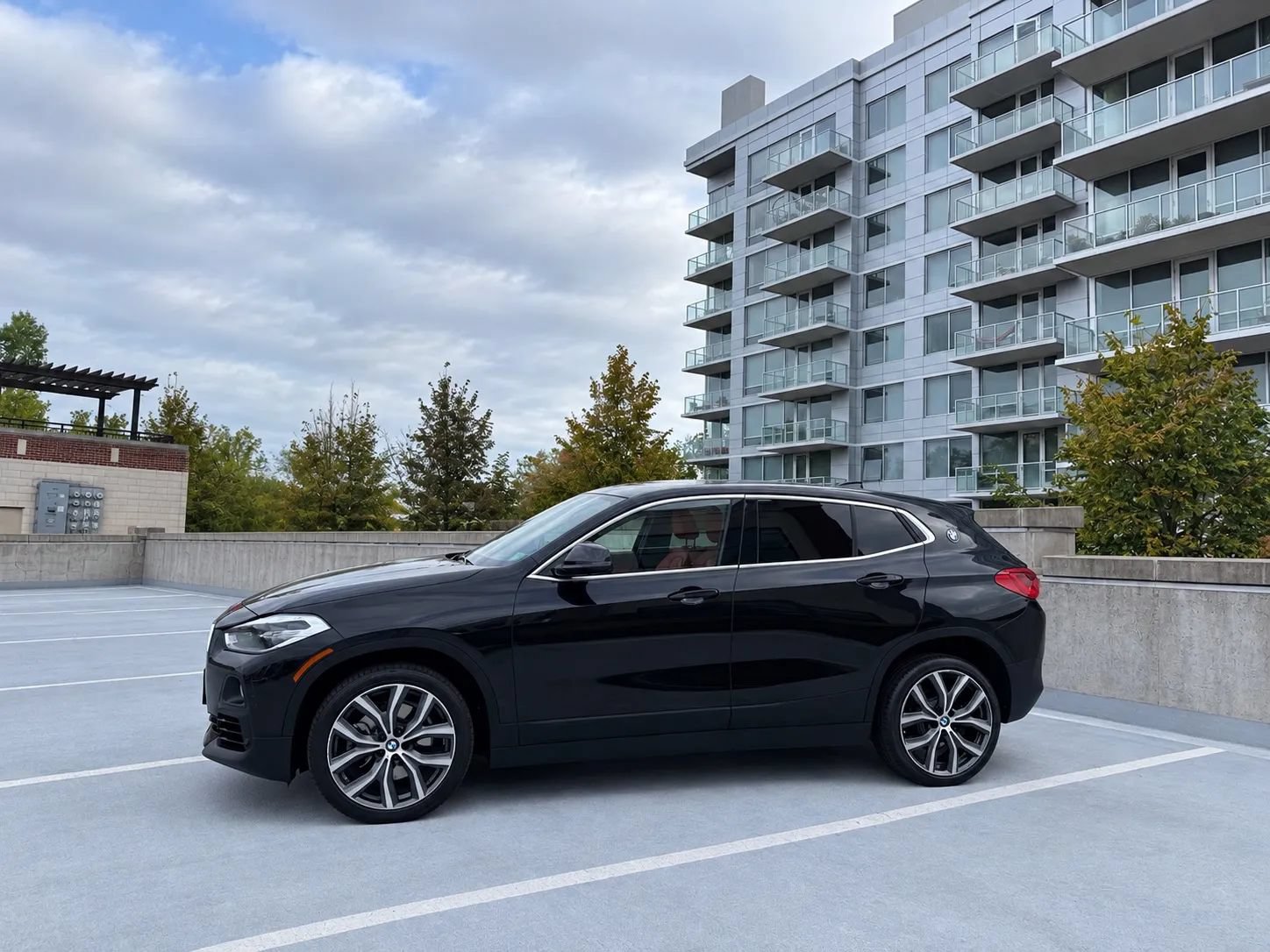 Used 2018 BMW X2 xDrive28i w/ Premium Package AWD/4WD image 3