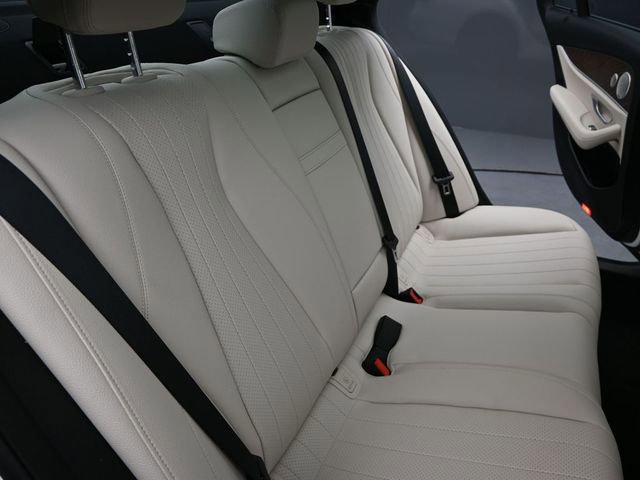 Used 2023 Mercedes-Benz E 350 4MATIC Sedan image 21