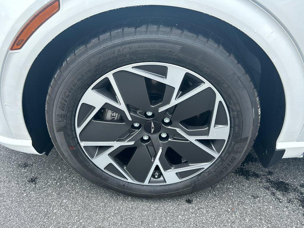 New 2026 Genesis GV60 RWD image 11