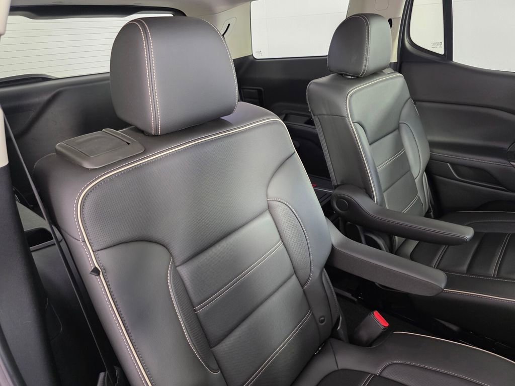 Used 2020 GMC Acadia Denali w/ Denali Ultimate Package image 30