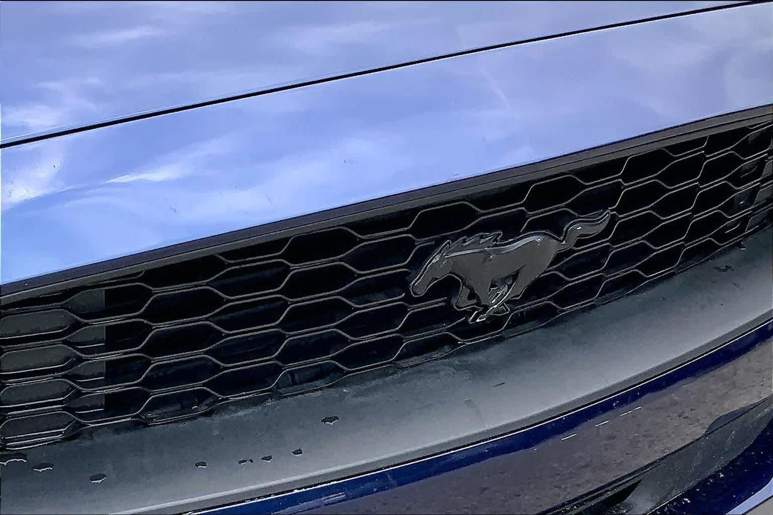 Used 2020 Ford Mustang Coupe w/ Equipment Group 101A RWD image 26