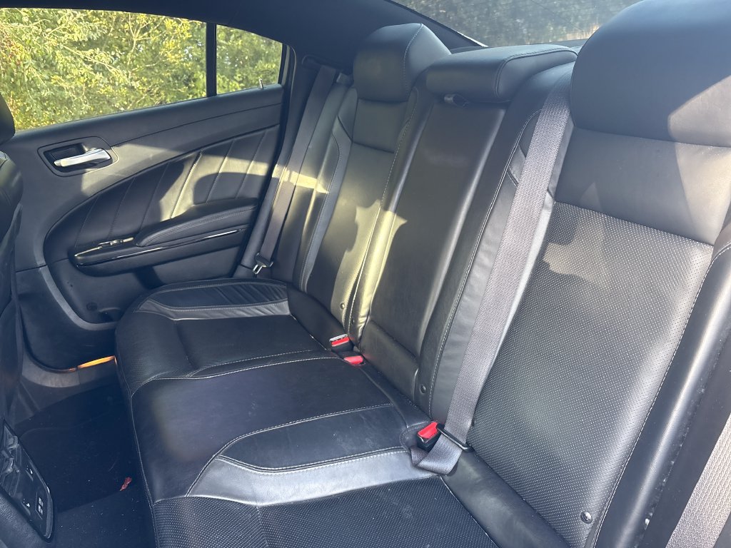 Used 2022 Dodge Charger SXT w/ Plus Group RWD image 15