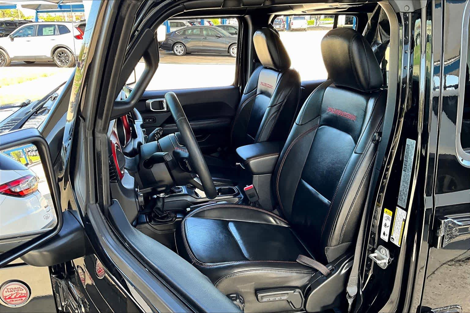 Used 2018 Jeep Wrangler Unlimited Rubicon AWD/4WD image 8