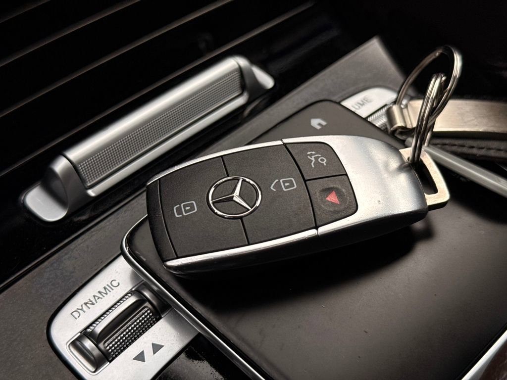 Used 2020 Mercedes-Benz GLE 350 4MATIC image 25