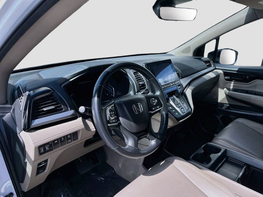 Used 2024 Honda Odyssey Touring image 9