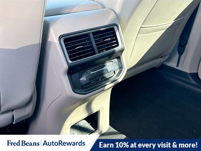 New 2026 Volkswagen Atlas SE image 13