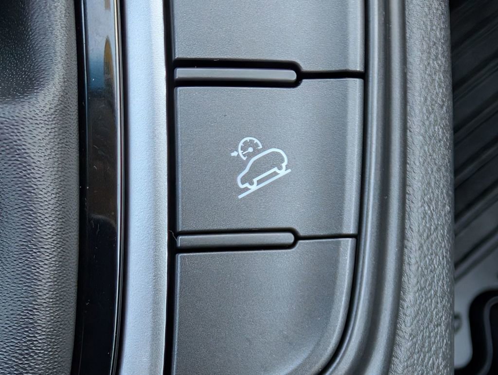 Used 2019 Hyundai Kona SEL image 34