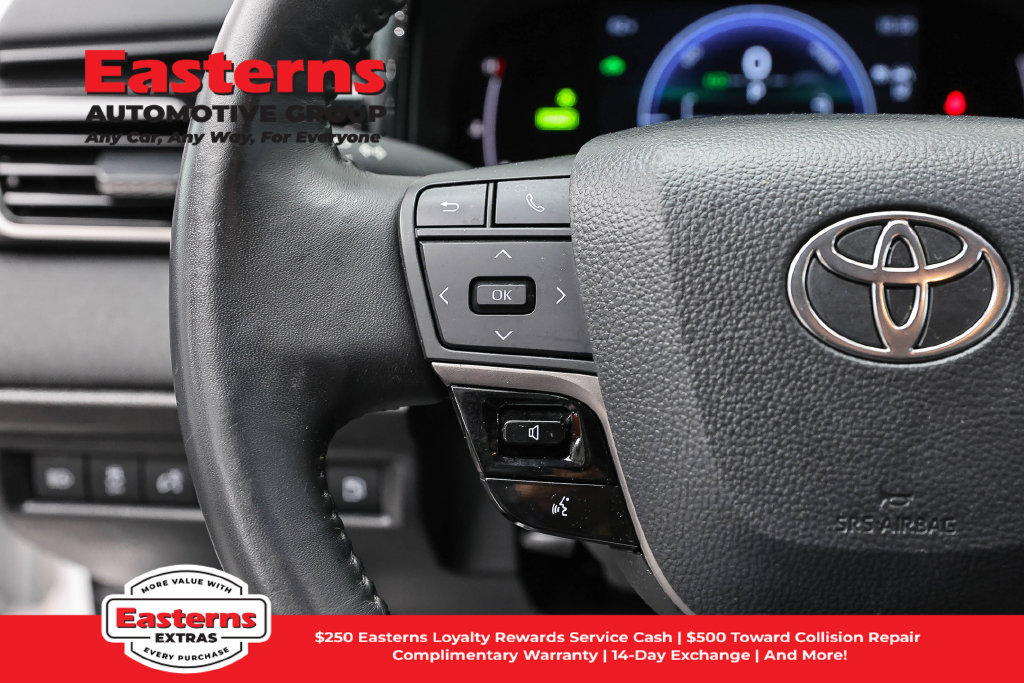 Used 2025 Toyota Camry LE w/ Convenience Package FWD image 16