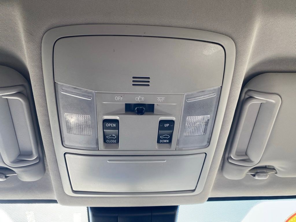 Used 2018 Toyota RAV4 XLE image 25