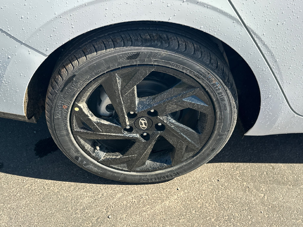 Certified 2026 Hyundai Elantra Sport FWD image 17