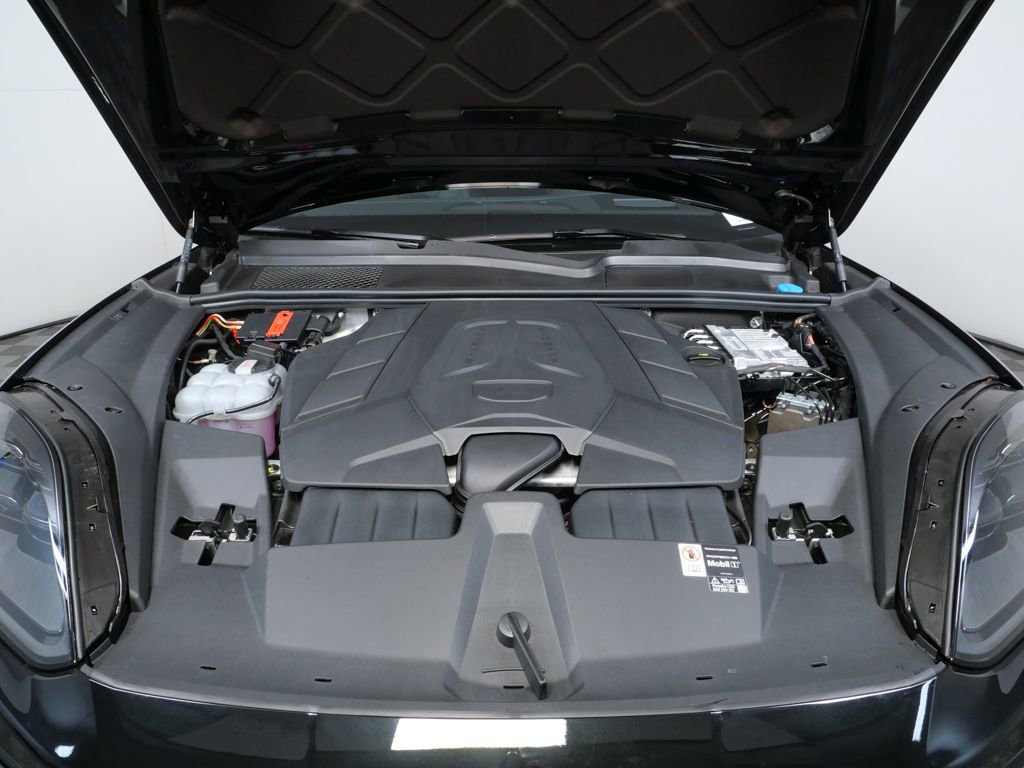 New 2026 Porsche Cayenne image 31