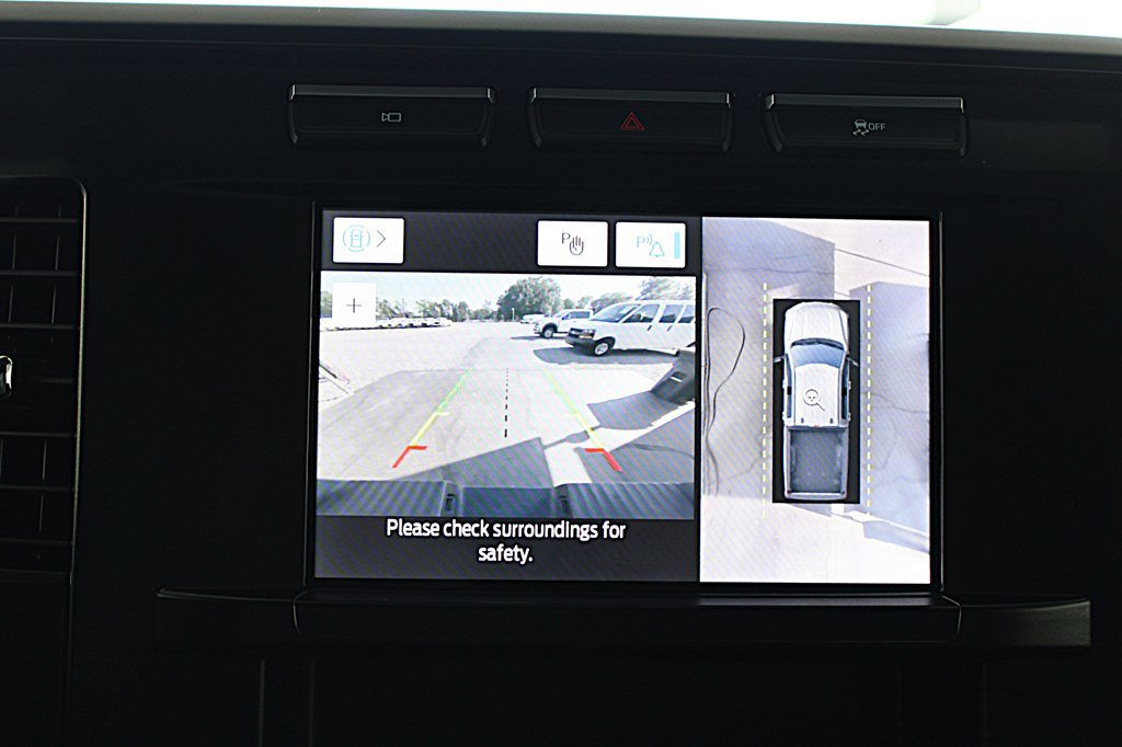 Used 2024 Ford F350 XL w/ 360-Degree Camera Package RWD image 25