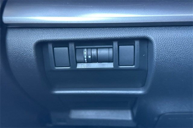 Used 2025 Subaru Impreza 2.0i image 29