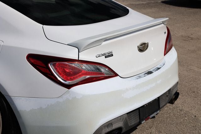 Used 2015 Hyundai Genesis 3.8 RWD image 31