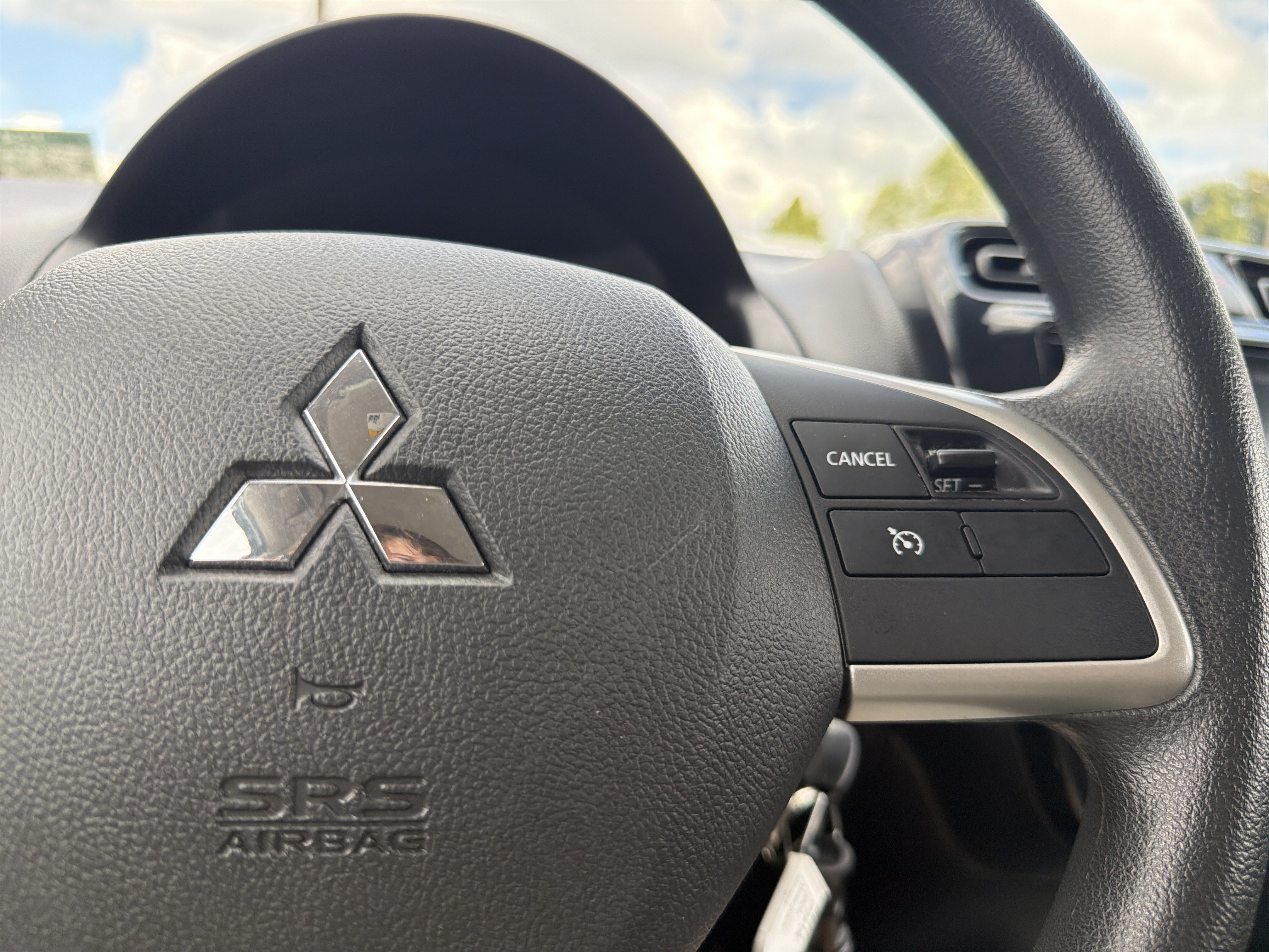 Used 2024 Mitsubishi Mirage ES FWD image 9