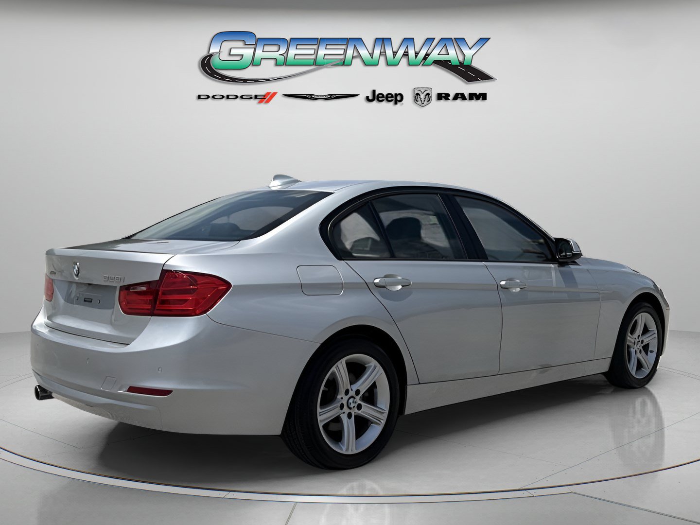 Used 2015 BMW 328i xDrive Sedan AWD/4WD image 4