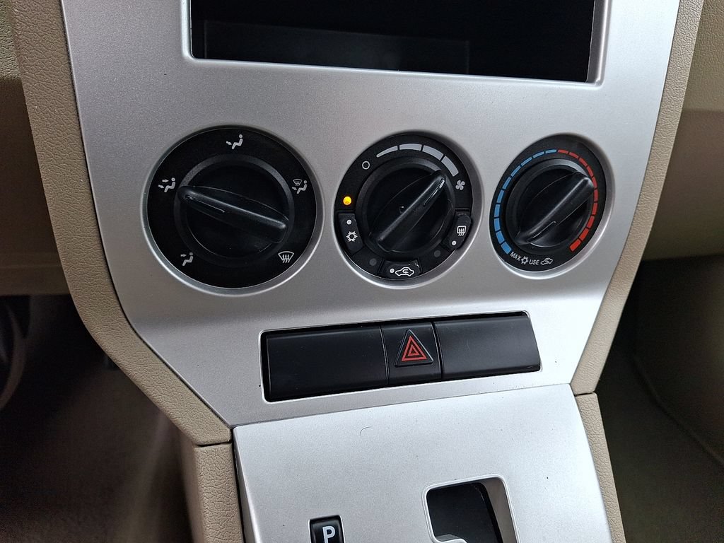 Used 2009 Dodge Caliber SE FWD image 16