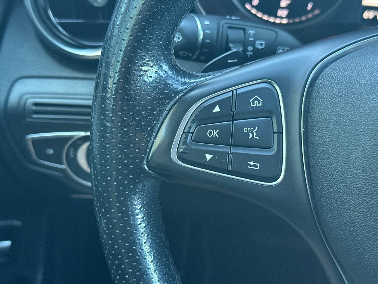Used 2019 Mercedes-Benz GLC 300 image 25