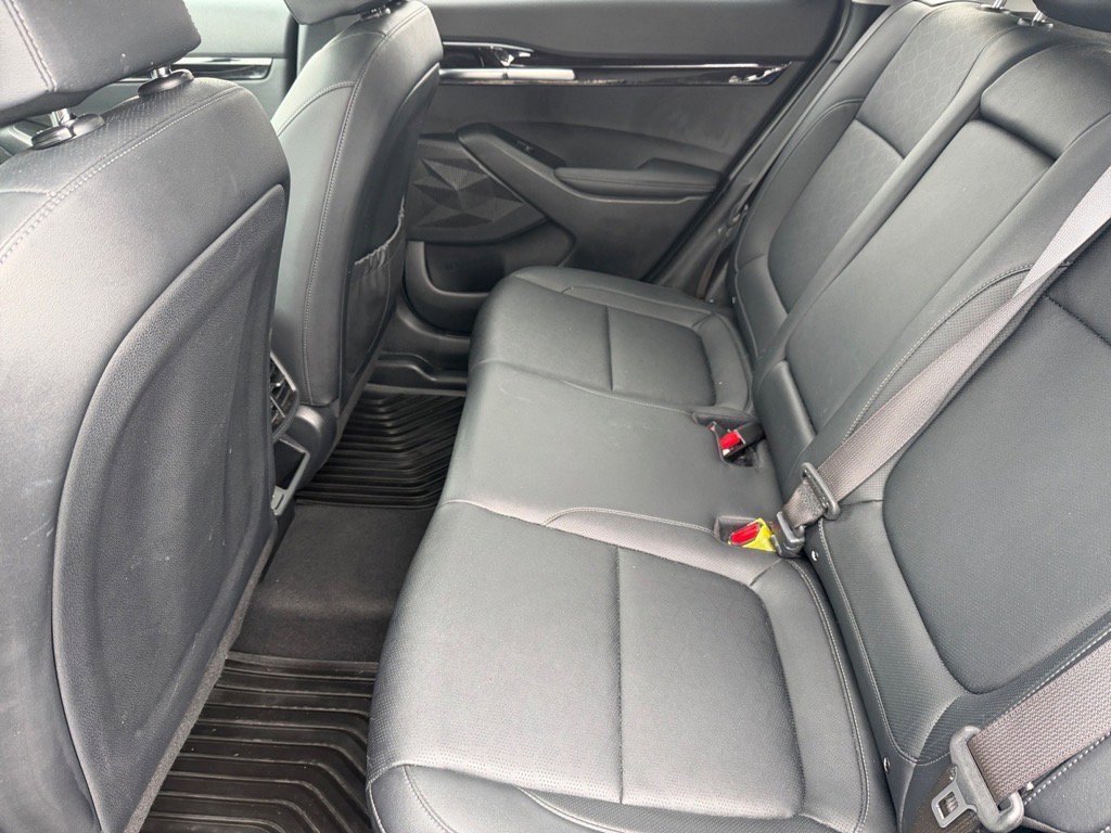 Used 2024 Kia Seltos SX w/ SX Sunroof Package image 12