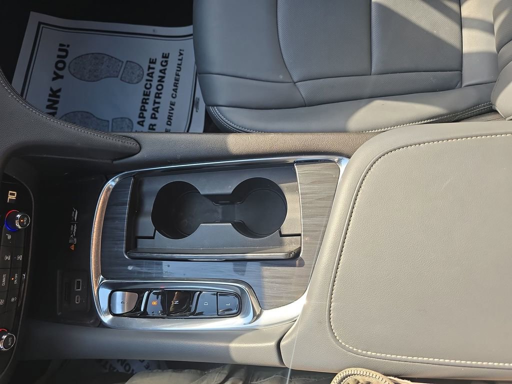 Used 2024 Buick Enclave Essence w/ Experience Buick Package AWD/4WD image 25