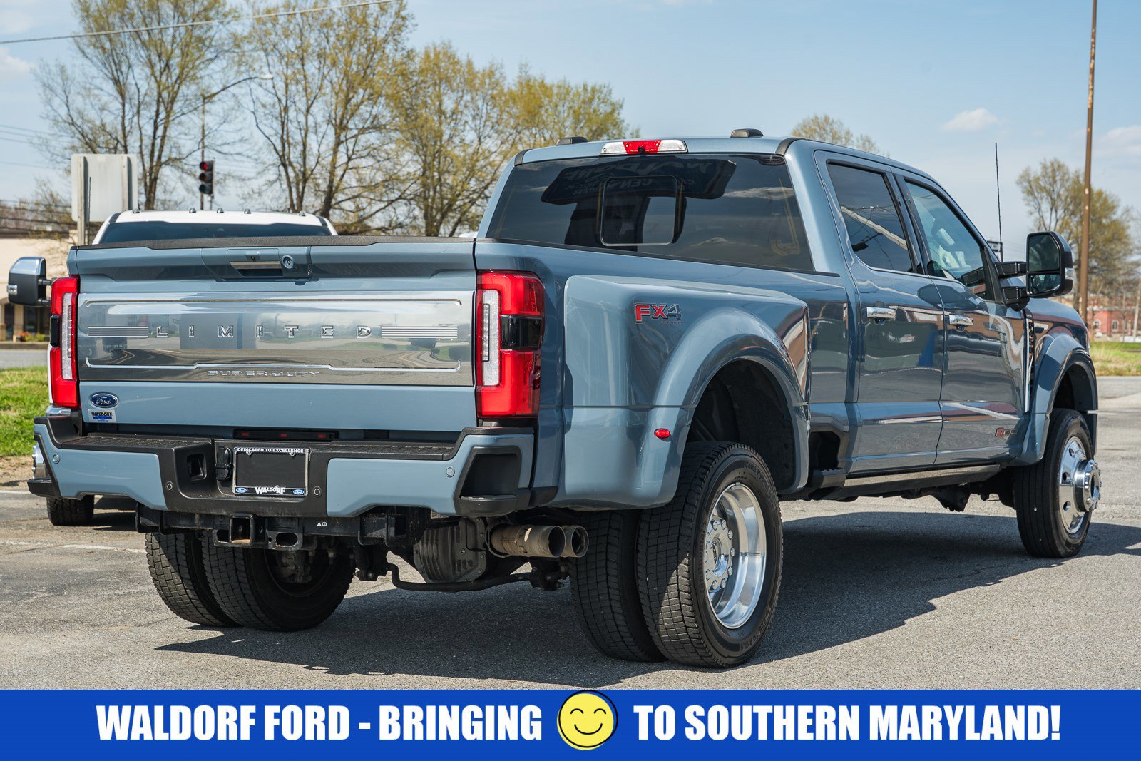 Used 2023 Ford F450 Limited w/ FX4 Off-Road Package image 4