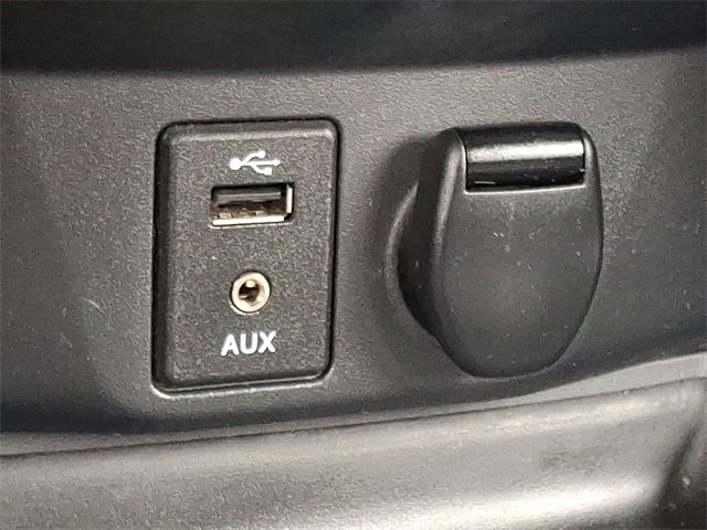 Used 2016 Nissan Rogue S image 22