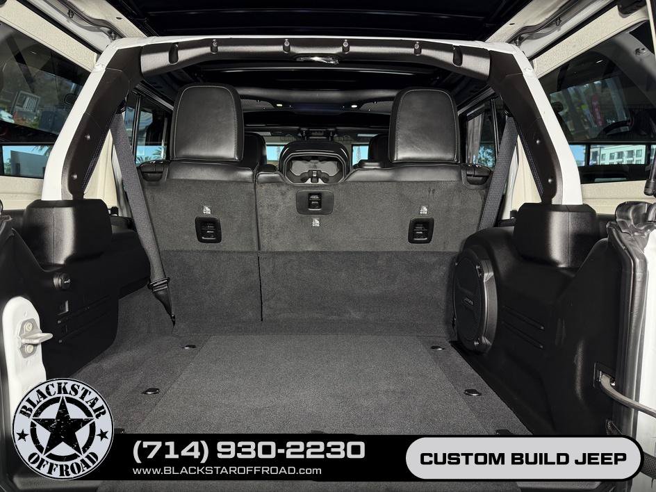Used 2026 Jeep Wrangler Unlimited Rubicon AWD/4WD image 32