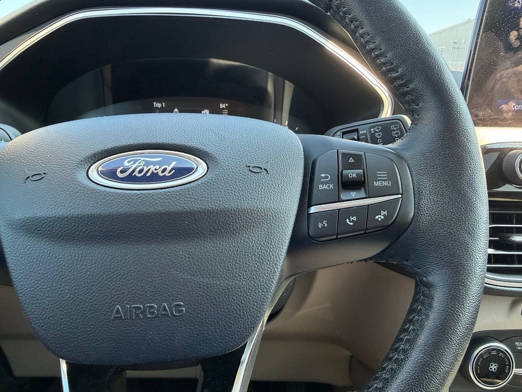 Used 2020 Ford Escape SEL FWD image 12