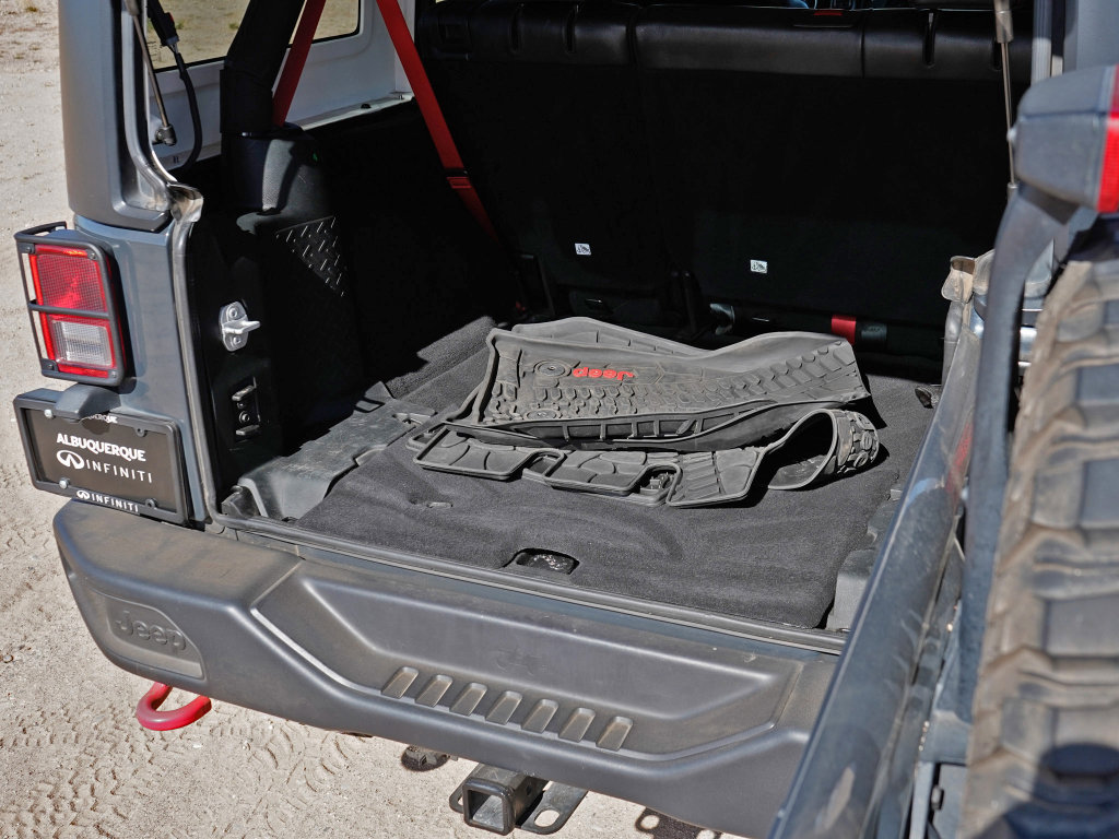 Used 2017 Jeep Wrangler Unlimited Rubicon image 26