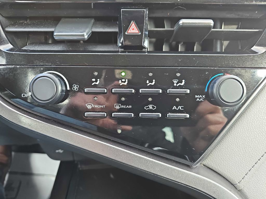 Used 2021 Toyota Camry LE image 42