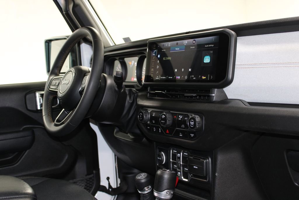 Used 2024 Jeep Wrangler Sport S image 28