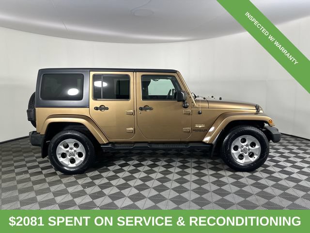 Used 2015 Jeep Wrangler Unlimited Sahara w/ Connectivity Group AWD/4WD image 5