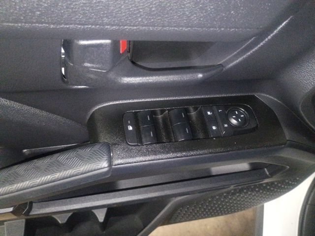 Used 2025 Toyota 4Runner SR5 AWD/4WD image 9