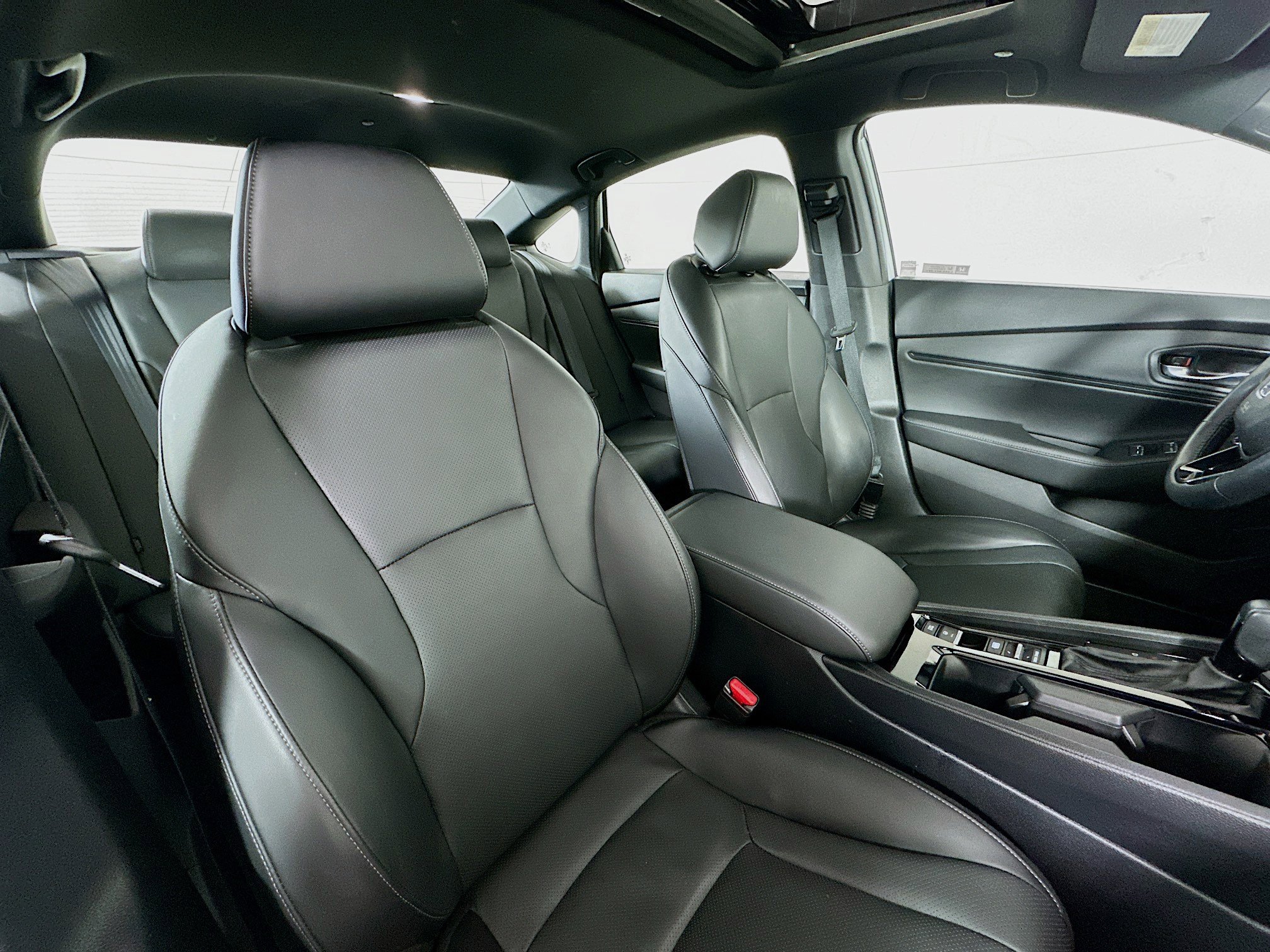 Used 2024 Honda Accord Sport image 27