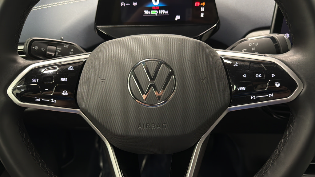 Used 2024 Volkswagen ID.4 Pro S AWD/4WD image 16