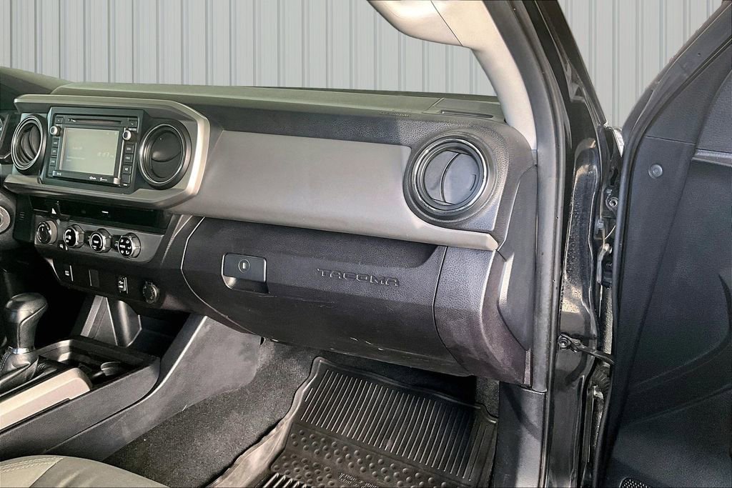 Used 2017 Toyota Tacoma SR5 w/ Tow Package AWD/4WD image 12