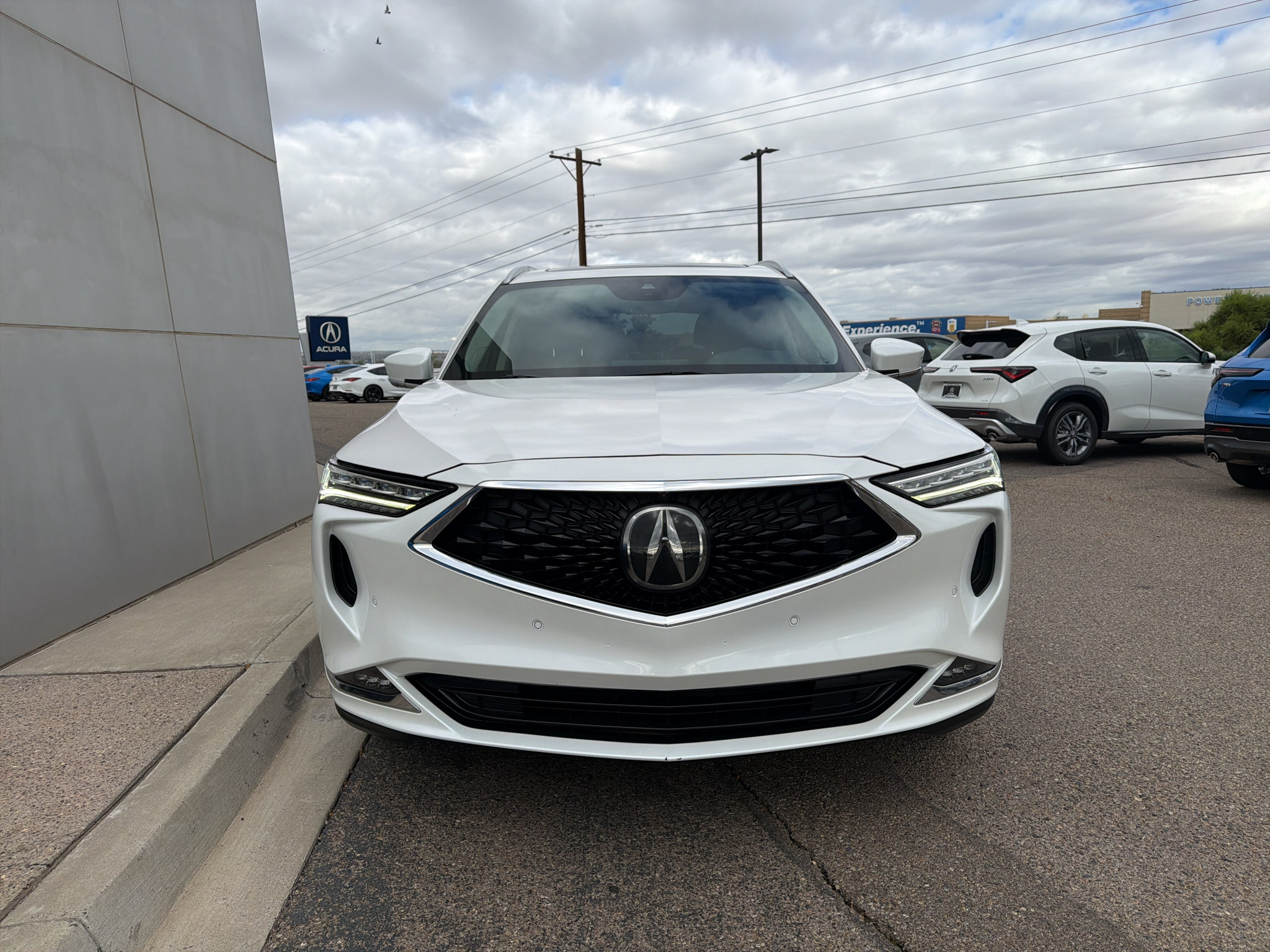 Certified 2024 Acura MDX w/ Advance Package AWD/4WD image 4