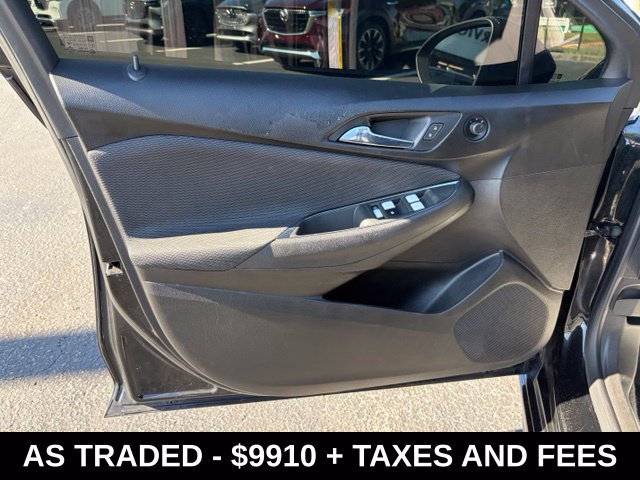 Used 2018 Chevrolet Cruze LT w/ Redline Edition FWD image 12
