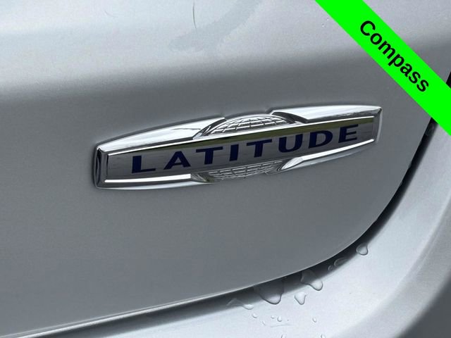 Used 2024 Jeep Compass Latitude image 34