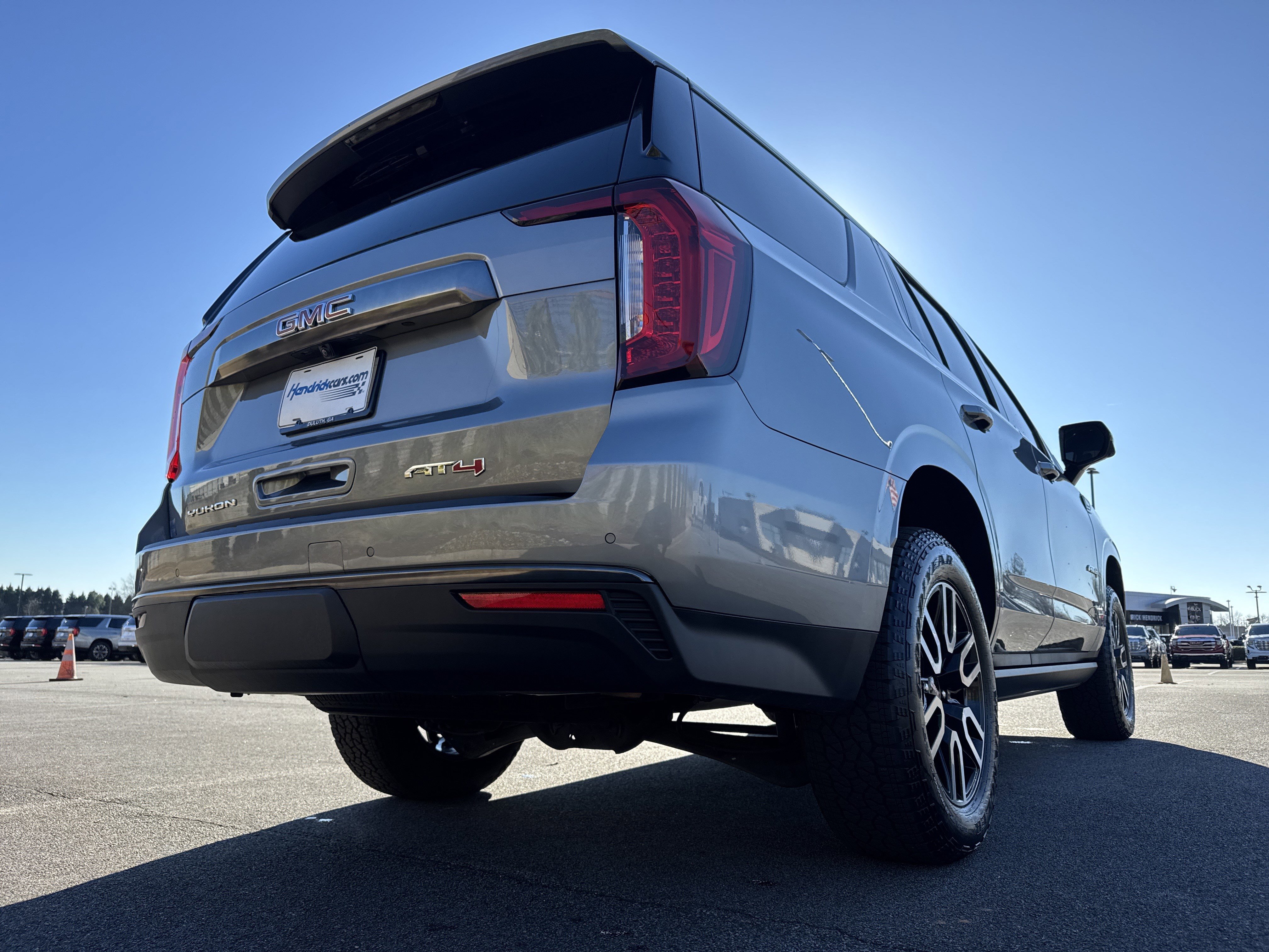 Used 2023 GMC Yukon AT4 w/ AT4 Premium Package image 10