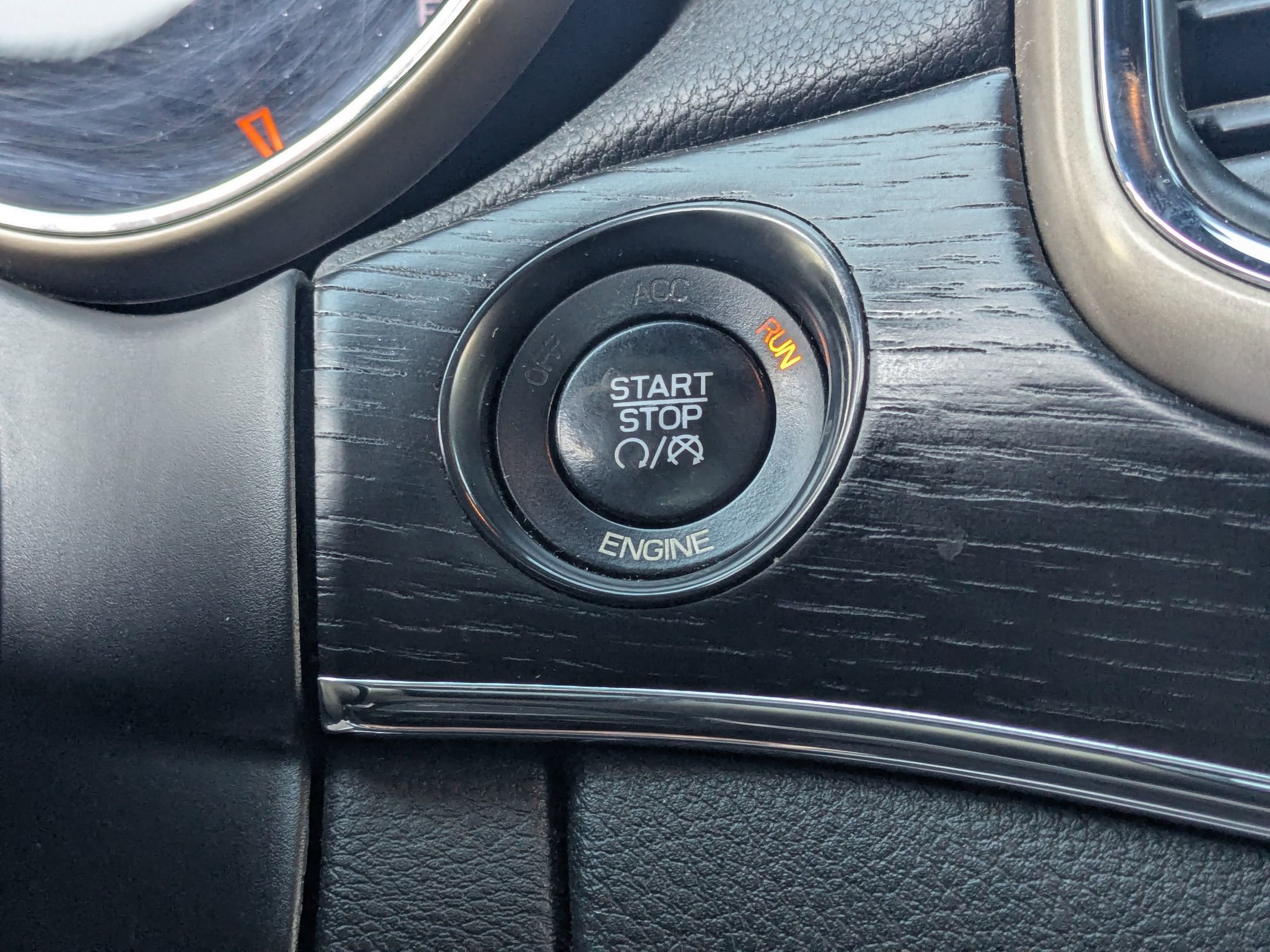 Used 2015 Jeep Grand Cherokee Summit w/ Platinum Series Group image 25