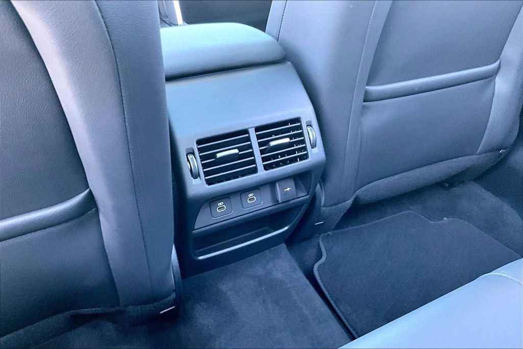 Certified 2024 Land Rover Discovery Sport S image 10